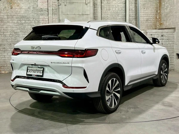 2025 Byd Sealion 6 Essential Hybrid Automatic