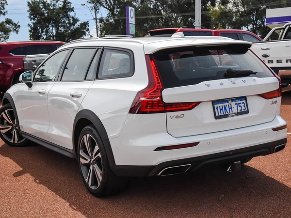 2021 Volvo V60 B5 AWD Automatic