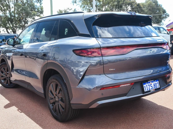 2026 BYD Sealion 8 Hybrid RWD Automatic