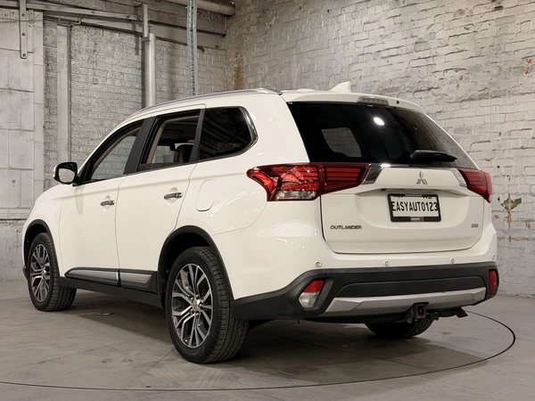 2017 Mitsubishi Outlander Exceed 4WD Automatic Diesel