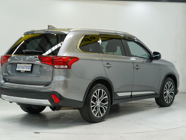 2018 Mitsubishi Outlander LS Automatic Petrol Front Wheel Drive