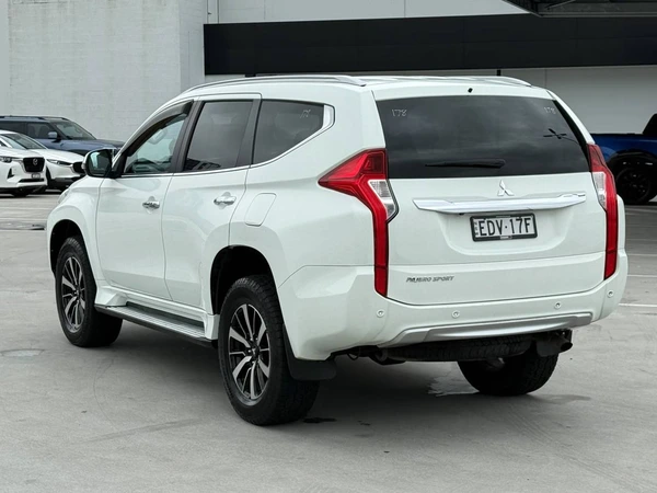 2016 Mitsubishi Pajero sport GLS 4WD Automatic Diesel