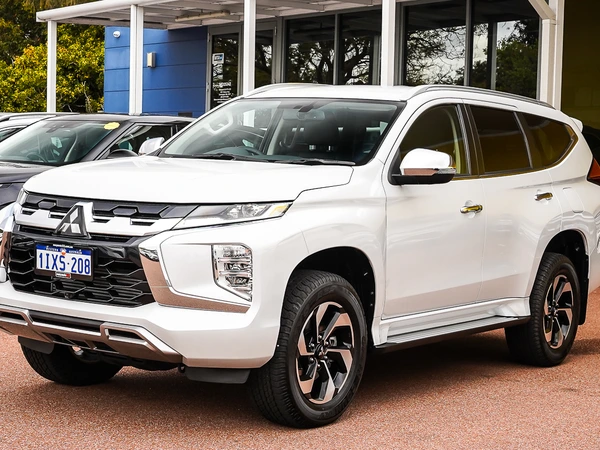 2025 Mitsubishi Pajero sport GLS 4WD Automatic Diesel