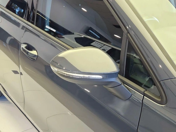 2023 Volkswagen Golf 110TSI Life Automatic FWD Panoramic Sunroof
