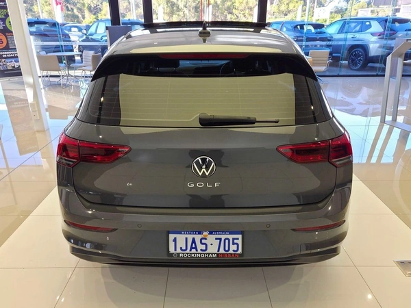 2023 Volkswagen Golf 110TSI Life Automatic FWD Panoramic Sunroof