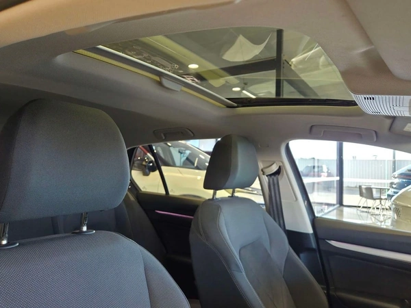 2023 Volkswagen Golf 110TSI Life Automatic FWD Panoramic Sunroof