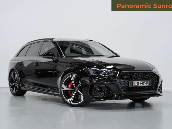 2020 Audi RS4 Panoramic Sunroof Heated Seats