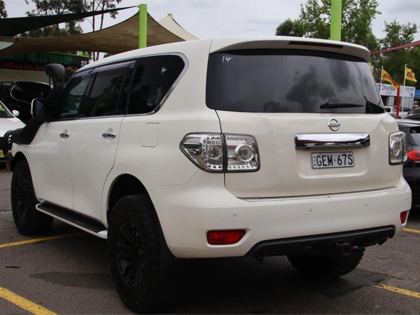 2013 Nissan Patrol ST-L 8cyl Petrol Sports Automatic 4WD