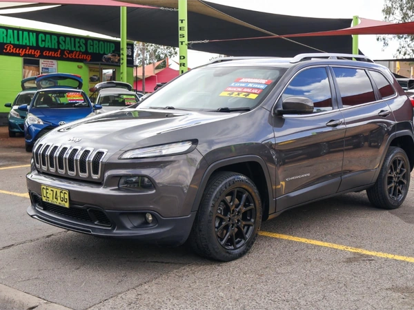 2015 Jeep Cherokee Longitude Wagon AWD Sports Automatic