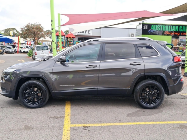 2015 Jeep Cherokee Longitude Wagon AWD Sports Automatic