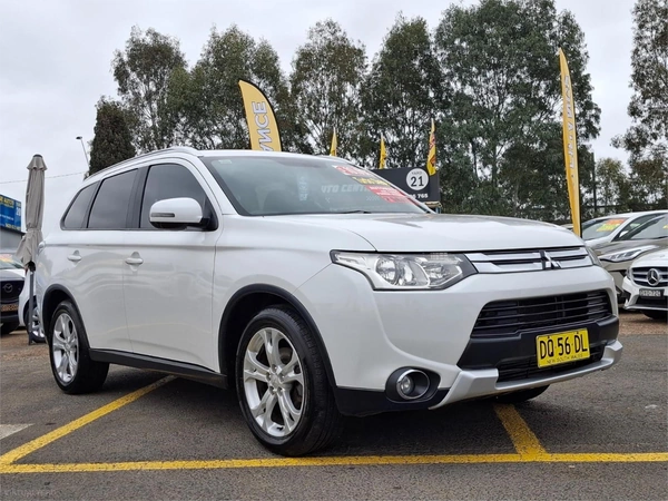 2014 Mitsubishi Outlander LS (4x4) Diesel Automatic