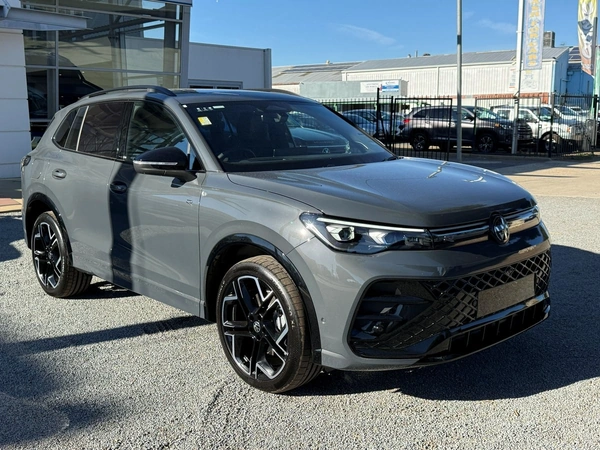 2025 Volkswagen Tiguan R-Line AWD Automatic