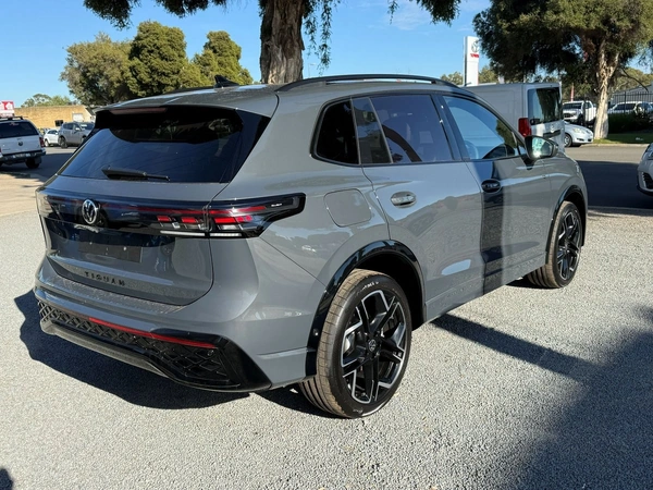 2025 Volkswagen Tiguan R-Line AWD Automatic