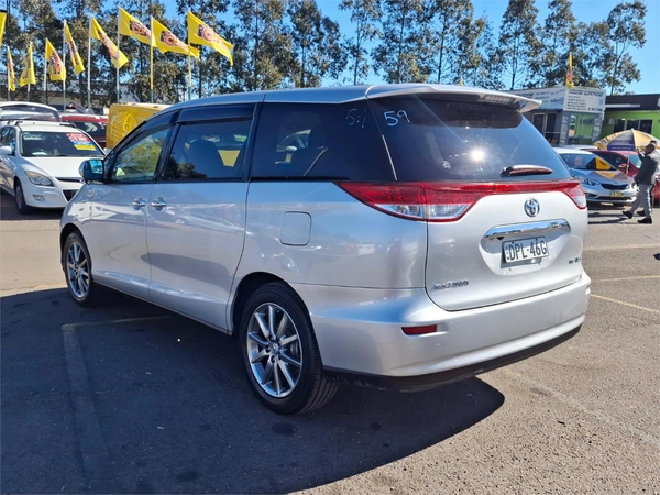 2010 Toyota Estima Aeras 4WD Automatic