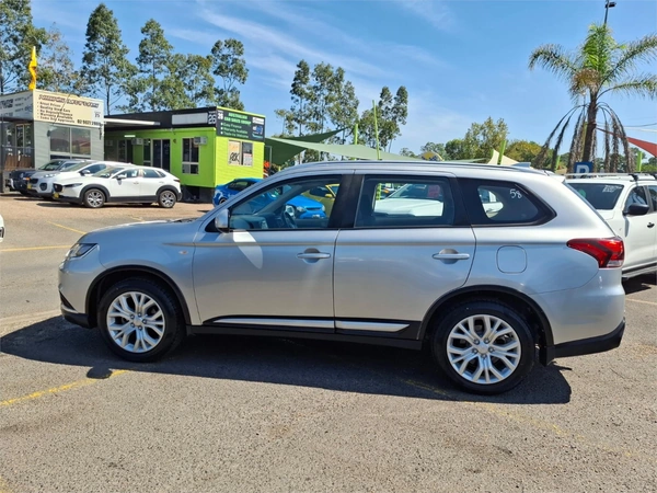 2019 Mitsubishi Outlander ES ADAS AWD CVT