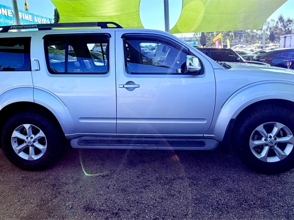 2010 Nissan Pathfinder Ti AWD Turbo Diesel