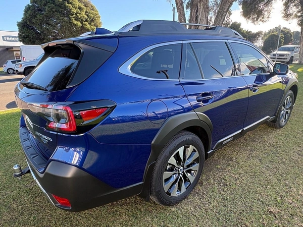 2023 Subaru Outback Touring XT AWD CVT