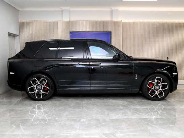 2022 Rolls-Royce Cullinan Black Badge AWD Automatic